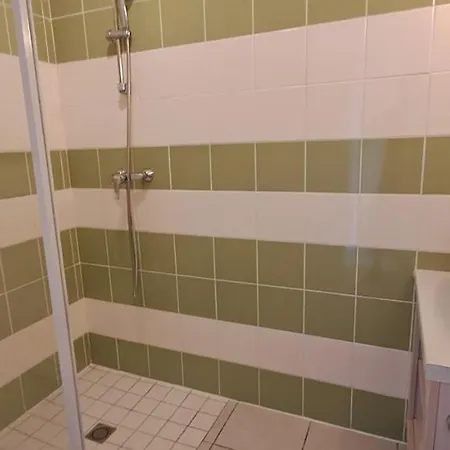Dom wakacyjny 3-room House With Shared Pool Pornichet